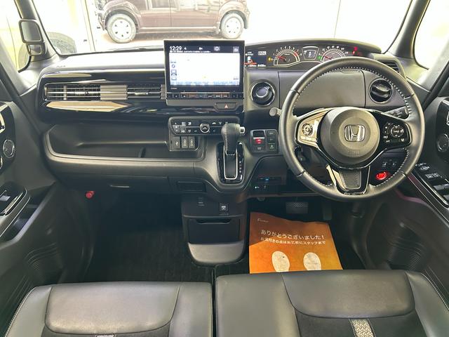 Ｎ－ＢＯＸカスタム Ｌターボ　ＥＴＣ　バックカメラ　両側電動スライドドア　ナビ　ＴＶ　クリアランスソナー　オートクルーズコントロール　レーンアシスト　衝突被害軽減システム　オートライト　ＬＥＤヘッドランプ（2枚目）