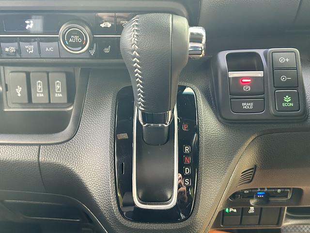 Ｎ－ＢＯＸカスタム Ｌターボ　ＥＴＣ　バックカメラ　両側電動スライドドア　ナビ　ＴＶ　クリアランスソナー　オートクルーズコントロール　レーンアシスト　衝突被害軽減システム　オートライト　ＬＥＤヘッドランプ（11枚目）