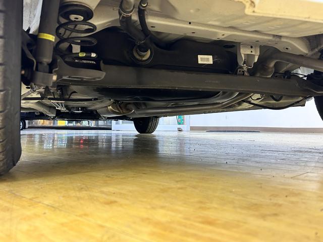 アルト Ｓ　キーレスエントリー　アイドリングストップ　電動格納ミラー　シートヒーター　ＣＶＴ　盗難防止システム　ＡＢＳ　ＥＳＣ　ＣＤ　ミュージックプレイヤー接続可　衝突安全ボディ　エアコン　パワーステアリング（62枚目）