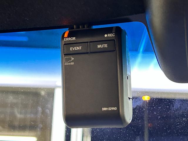 Ｎ－ＢＯＸカスタム Ｌ　ＥＴＣ　バックカメラ　両側スライド・片側電動　ナビ　クリアランスソナー　オートクルーズコントロール　レーンアシスト　衝突被害軽減システム　オートライト　ＬＥＤヘッドランプ（8枚目）