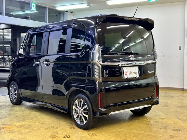 Ｎ－ＢＯＸカスタム Ｌ　ＥＴＣ　バックカメラ　両側スライド・片側電動　ナビ　クリアランスソナー　オートクルーズコントロール　レーンアシスト　衝突被害軽減システム　オートライト　ＬＥＤヘッドランプ（15枚目）