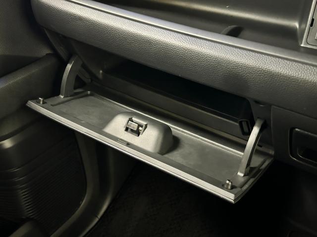 Ｎ－ＢＯＸカスタム Ｌ　ＥＴＣ　バックカメラ　両側スライド・片側電動　ナビ　クリアランスソナー　オートクルーズコントロール　レーンアシスト　衝突被害軽減システム　オートライト　ＬＥＤヘッドランプ（41枚目）