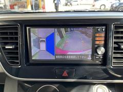 【全周囲カメラ】真上から車を見たようにモニターで確認ができる。是非実際の車で体感してみてください。 3