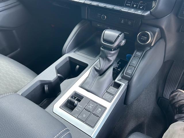 ランドクルーザー250 VX サンルーフ 軽油 ルーフレール 純正ナビ Bluetooth  全周囲カメラ レーダークルーズコントロール ブラインドスポットモニター ETC パワーバックドア テレナビキット(16枚目)
