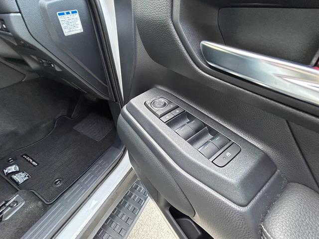 ランドクルーザー250 VX サンルーフ 軽油 ルーフレール 純正ナビ Bluetooth  全周囲カメラ レーダークルーズコントロール ブラインドスポットモニター ETC パワーバックドア テレナビキット(39枚目)