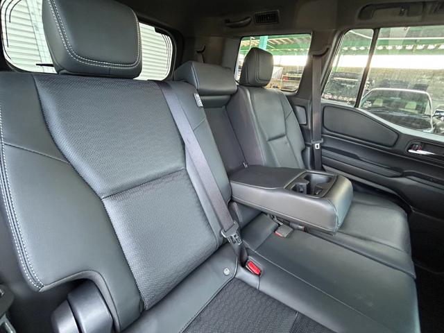 ランドクルーザー250 VX サンルーフ 軽油 ルーフレール 純正ナビ Bluetooth  全周囲カメラ レーダークルーズコントロール ブラインドスポットモニター ETC パワーバックドア テレナビキット(42枚目)