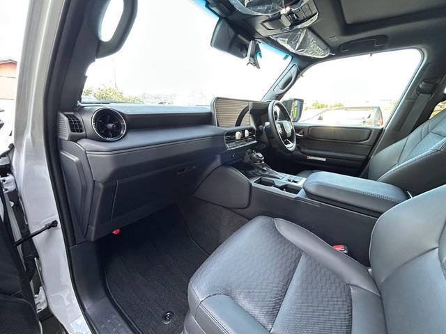 ランドクルーザー250 VX サンルーフ 軽油 ルーフレール 純正ナビ Bluetooth  全周囲カメラ レーダークルーズコントロール ブラインドスポットモニター ETC パワーバックドア テレナビキット(65枚目)