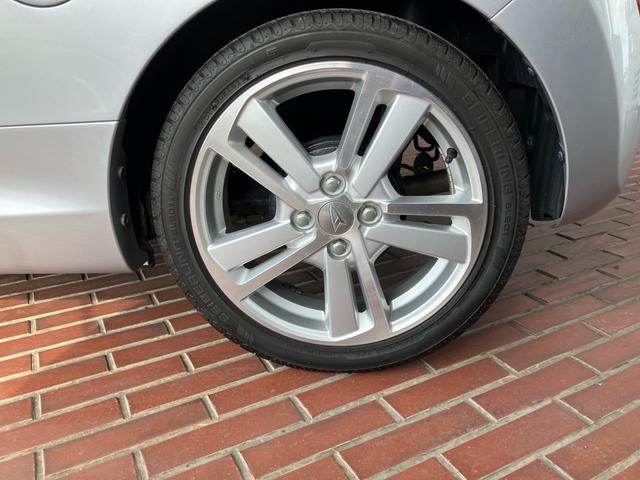 当店は新車販売、中古車販売、車検整備、板金塗装、保険取り扱いｅｔｃ、長年地域のお客様を中心にお車に関する事をワンストップで承っております。