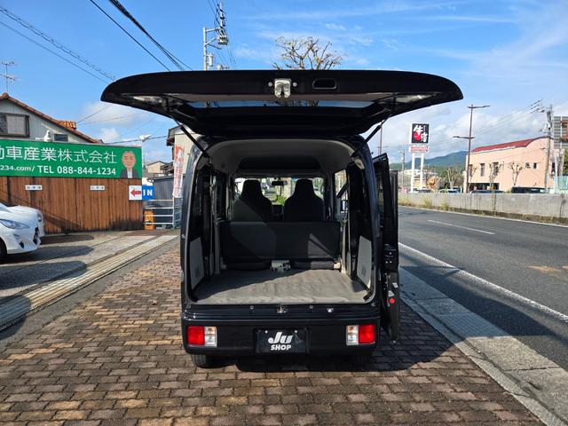 エブリイ ＰＣリミテッド　Ｂｌｕｅｔｏｏｔｈ再生ナビ　ＴＶ　ＥＴＣ　革調シートカバー　社外ＬＥＤ　２速発進モード　禁煙車　外装コーティング　車内除菌清掃済み（29枚目）
