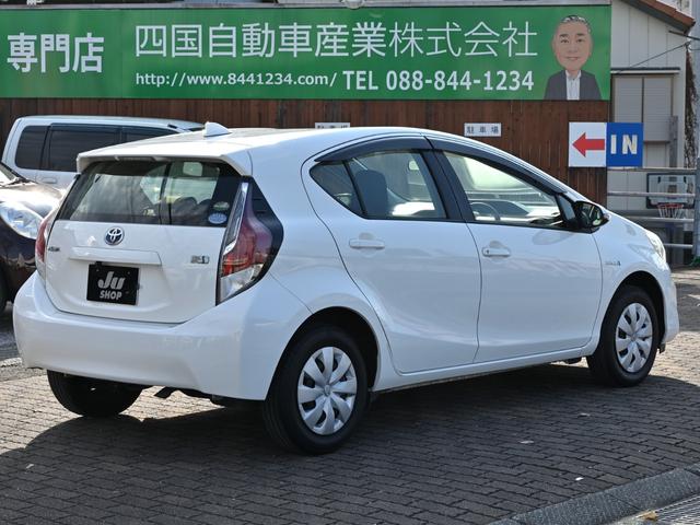 アクア L ナビ TV バックカメラ ETC LEDライト 車検令和9年7月25日 禁煙車 アイドリングS 外装コーティング 車内除菌清掃済み(3枚目)