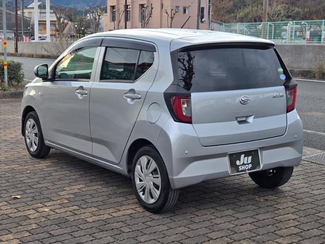 ミライース Ｘ　ＳＡＩＩＩ　スマートアシスト３　衝突軽減ブレーキ　純正ＣＤプレーヤー　障害物センサー　レーンキープアシスト　ＡＢＳ　アイドリングストップ　車検令和１０年２月４日　禁煙車　外装コーティング　車内除菌清掃済み（6枚目）