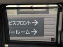 後席にはロールサンシェード付き☆暑い夏の直射日光が当たるのを防いだりしてくれます★