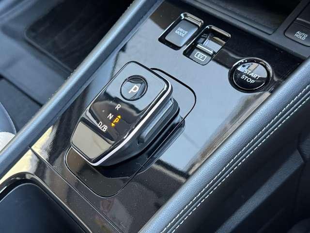 キックス 1.2 X ツートーン インテリアエディション (e-POWER) ベージュ内装・ナビ・アラウンドV・Pパイ(13枚目)