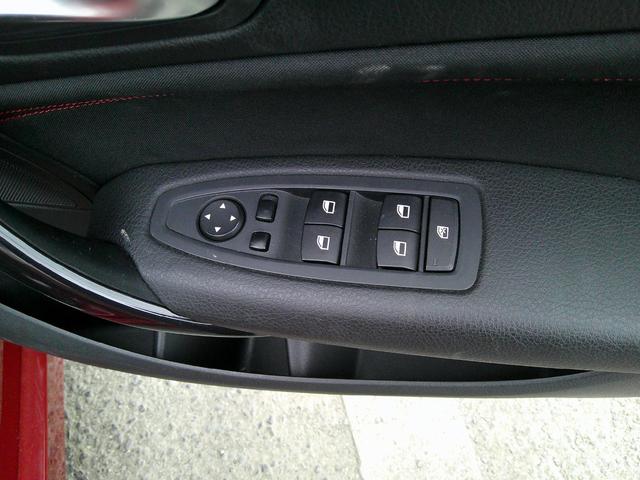 １シリーズ １１６ｉ　スポーツ　純正ナビ　ＣＤ　ＤＶＤ再生　バックモニター　スマートキー　ＥＴＣ　ドラレコ　プッシュスタート　アイドリングストップ　電格ウィンカーミラー　フォグランプ　１６インチアルミ　取説　保証書（22枚目）