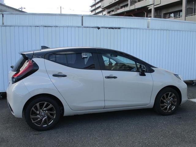 アクア Ｚ　ラフィネ　フルセグ　メモリーナビ　ミュージックプレイヤー接続可　バックカメラ　衝突被害軽減システム　ＥＴＣ　ドラレコ　ＬＥＤヘッドランプ　ワンオーナー（10枚目）