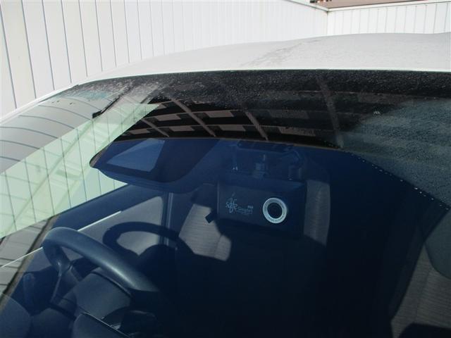 ヤリス ハイブリッドＧ　ＤＶＤ再生　ミュージックプレイヤー接続可　バックカメラ　衝突被害軽減システム　ＥＴＣ　ドラレコ　ＬＥＤヘッドランプ　ワンオーナー（6枚目）