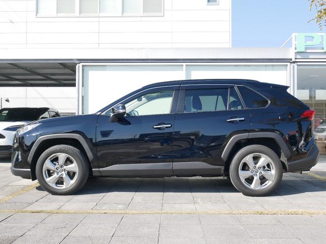 ＲＡＶ４ ハイブリッドＧ　４ＷＤ　ディスプレイオーディオ　パノラミックビューモニタ　サンルーフ　ＥＴＣ　プッシュスタート　ＬＥＤヘッドライト　スマートキー　ドライブレコーダー　トヨタセーフティセンス付き（3枚目）