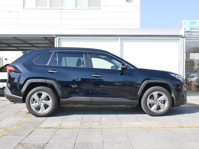 ＲＡＶ４ ハイブリッドＧ　４ＷＤ　ディスプレイオーディオ　パノラミックビューモニタ　サンルーフ　ＥＴＣ　プッシュスタート　ＬＥＤヘッドライト　スマートキー　ドライブレコーダー　トヨタセーフティセンス付き（4枚目）