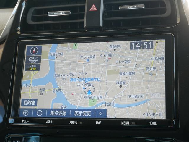 プリウス Ａ　純正ナビ　バックモニター　ＥＴＣ　プッシュスタート　ドライブレコーダー　オートエアコン　オートハイビーム　車線逸脱警報　衝突被害軽減システムプリクラッシュセーフティ付き（14枚目）