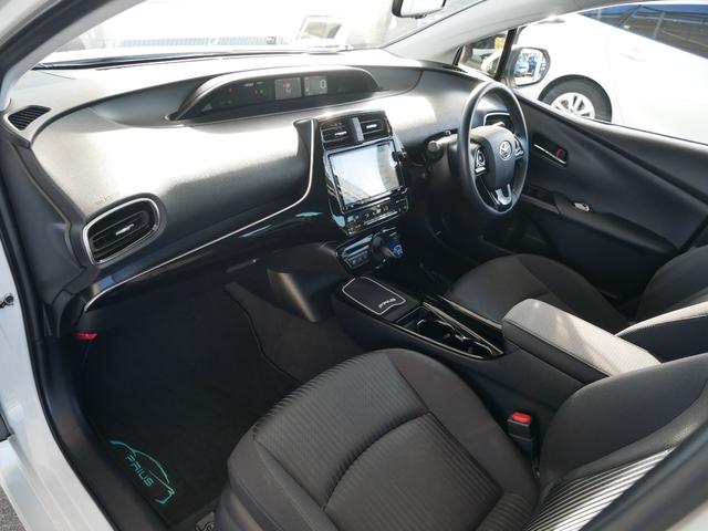 プリウス Ａ　純正ナビ　バックモニター　ＥＴＣ　プッシュスタート　ドライブレコーダー　オートエアコン　オートハイビーム　車線逸脱警報　衝突被害軽減システムプリクラッシュセーフティ付き（40枚目）