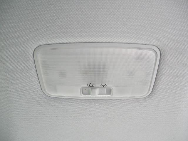 プリウス Ａ　純正ナビ　バックモニター　ＥＴＣ　プッシュスタート　ドライブレコーダー　オートエアコン　オートハイビーム　車線逸脱警報　衝突被害軽減システムプリクラッシュセーフティ付き（43枚目）