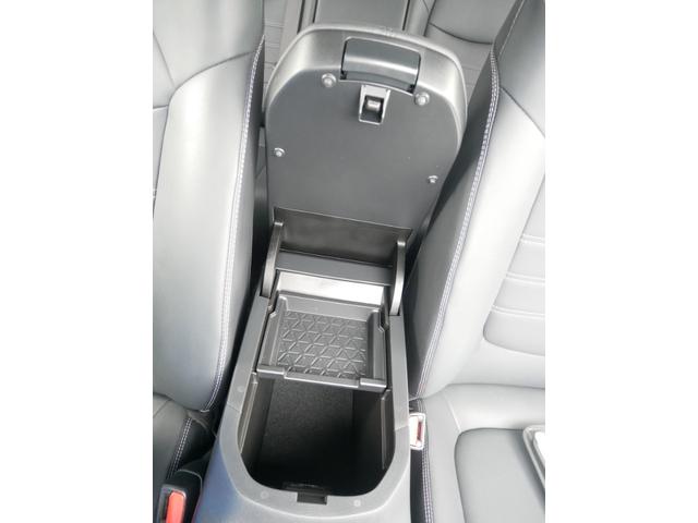 RAV4 G ディスプレイオーディオナビキット パノラミックビューモニタ ETC プッシュスタート LEDヘッドライト パワーバックドア パーキングホールド トヨタセーフティセンス付き(28枚目)