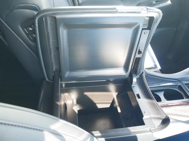 ヴェルファイア 純正ナビ バックモニター ETC プッシュスタート 両側パワースライド 後席ディスプレイ パーキングホールド オートハイビーム 車線逸脱警報 衝突被害軽減システムプリクラッシュセーフティ付き(23枚目)