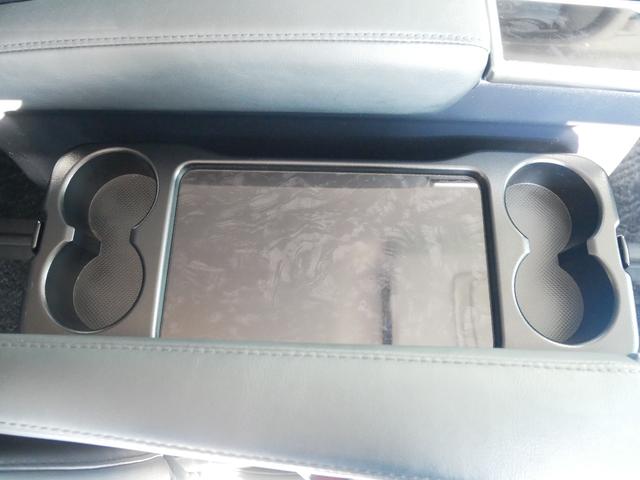 ヴェルファイア 純正ナビ バックモニター ETC プッシュスタート 両側パワースライド 後席ディスプレイ パーキングホールド オートハイビーム 車線逸脱警報 衝突被害軽減システムプリクラッシュセーフティ付き(52枚目)