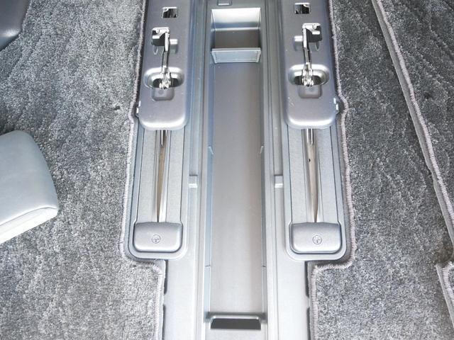 ヴェルファイア 純正ナビ バックモニター ETC プッシュスタート 両側パワースライド 後席ディスプレイ パーキングホールド オートハイビーム 車線逸脱警報 衝突被害軽減システムプリクラッシュセーフティ付き(62枚目)