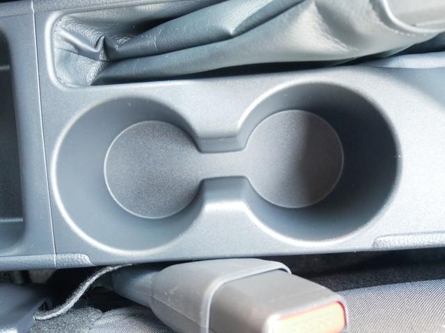 ヤリス Z ディスプレイオーディオ バックモニター ETC プッシュスタート オートエアコン オートハイビーム 車線逸脱警報 衝突被害軽減システムプリクラッシュセーフティ付き(23枚目)