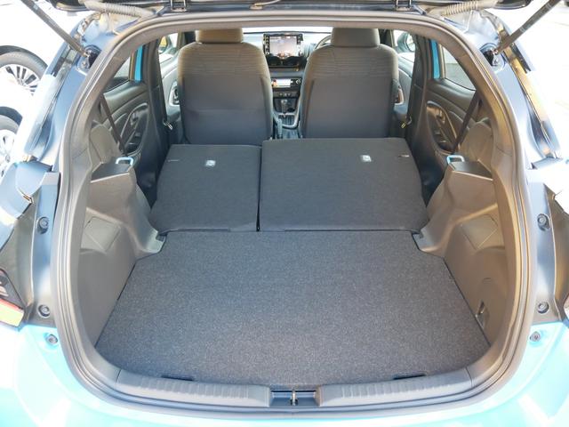 ヤリス Z ディスプレイオーディオ バックモニター ETC プッシュスタート オートエアコン オートハイビーム 車線逸脱警報 衝突被害軽減システムプリクラッシュセーフティ付き(45枚目)