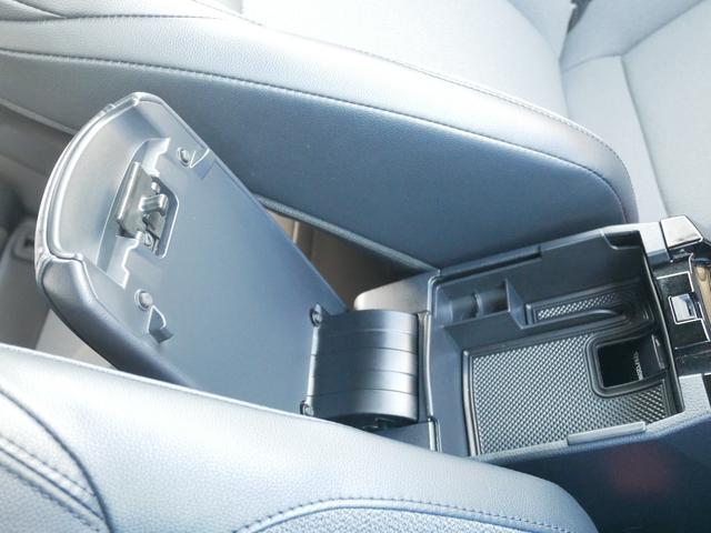 カローラクロス ハイブリッド　Ｚ　ディスプレイオーディオ　パノラミックビューモニタ　ＥＴＣ　プッシュスタート　ＬＥＤヘッドライト　ドライブレコーダー　パワーバックドア　パーキングホールド　トヨタセーフティセンス付き（26枚目）