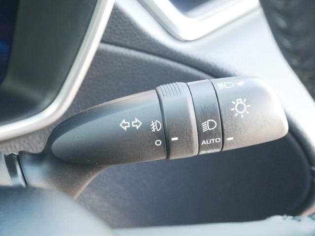 カローラクロス ハイブリッド　Ｚ　ディスプレイオーディオ　パノラミックビューモニタ　ＥＴＣ　プッシュスタート　ＬＥＤヘッドライト　ドライブレコーダー　パワーバックドア　パーキングホールド　トヨタセーフティセンス付き（33枚目）