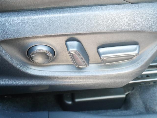 カローラクロス ハイブリッド　Ｚ　ディスプレイオーディオ　パノラミックビューモニタ　ＥＴＣ　プッシュスタート　ＬＥＤヘッドライト　ドライブレコーダー　パワーバックドア　パーキングホールド　トヨタセーフティセンス付き（40枚目）