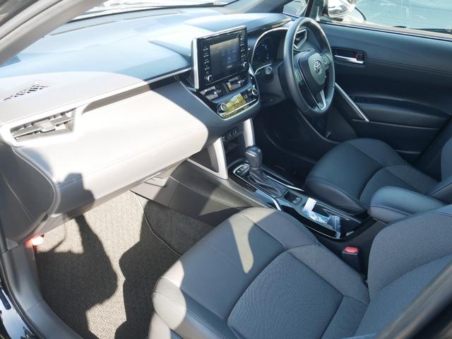 カローラクロス ハイブリッド　Ｚ　ディスプレイオーディオ　パノラミックビューモニタ　ＥＴＣ　プッシュスタート　ＬＥＤヘッドライト　ドライブレコーダー　パワーバックドア　パーキングホールド　トヨタセーフティセンス付き（42枚目）