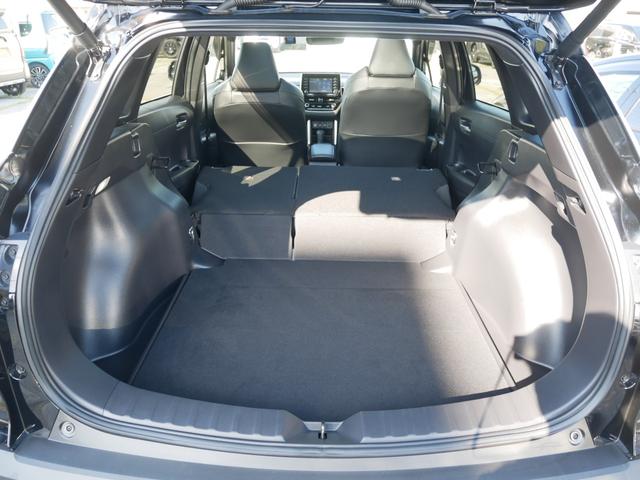 カローラクロス ハイブリッド　Ｚ　ディスプレイオーディオ　パノラミックビューモニタ　ＥＴＣ　プッシュスタート　ＬＥＤヘッドライト　ドライブレコーダー　パワーバックドア　パーキングホールド　トヨタセーフティセンス付き（51枚目）