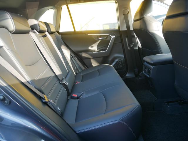 ＲＡＶ４ Ｇ　ディスプレイオーディオナビキット　パノラミックビューモニタ　ＥＴＣ　ドライブレコーダー　パーキングホールド　ＬＥＤヘッドライト　シートヒーター　トヨタセーフティセンス付き（47枚目）