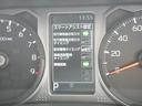 車線逸脱警報などの機能がメーターで操作できます。