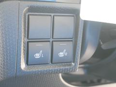 シートヒーター（運転席助手席両方にあります） 5