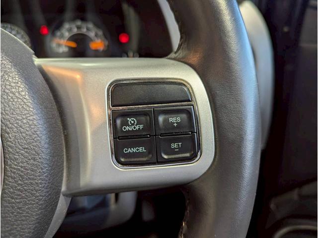 ジープ・コンパス アルティテュード　スポーツ　バックカメラ／サイドカメラ／クルーズコントロール／純正１７インチブラックアルミホイール／禁煙車／社外７インチナビ／ルーフレール／革巻きステアリング／ＥＴＣ／Ｂｌｕｅｔｏｏｔｈ（18枚目）