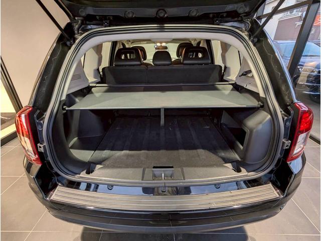 ジープ・コンパス アルティテュード　スポーツ　バックカメラ／サイドカメラ／クルーズコントロール／純正１７インチブラックアルミホイール／禁煙車／社外７インチナビ／ルーフレール／革巻きステアリング／ＥＴＣ／Ｂｌｕｅｔｏｏｔｈ（57枚目）