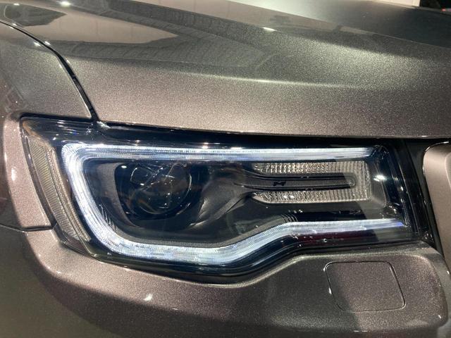 トレイルホーク 4WD・限定車・エアサス・純正ナビ・ハーフレザーシート・純正18AW・LEDデイライト・STOP機能付・アルパイン製スピーカー・AppleCarPlay・AndroidAuto・前面衝突警報(37枚目)