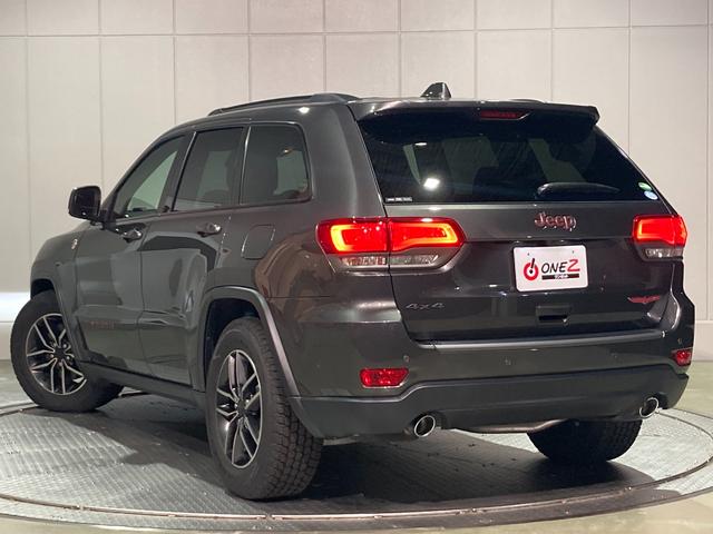 トレイルホーク 4WD・限定車・エアサス・純正ナビ・ハーフレザーシート・純正18AW・LEDデイライト・STOP機能付・アルパイン製スピーカー・AppleCarPlay・AndroidAuto・前面衝突警報(44枚目)