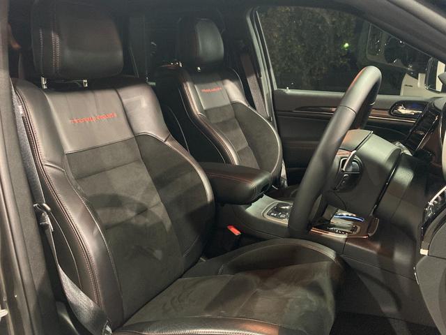 トレイルホーク 4WD・限定車・エアサス・純正ナビ・ハーフレザーシート・純正18AW・LEDデイライト・STOP機能付・アルパイン製スピーカー・AppleCarPlay・AndroidAuto・前面衝突警報(74枚目)