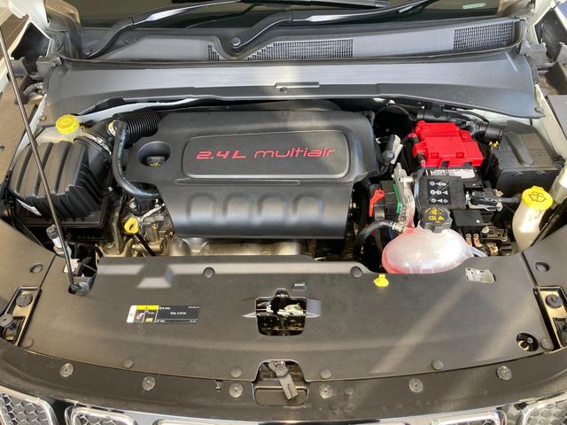 リミテッド 4WD サンルーフ 純正ナビ 本革シート シートヒーター パワーシート クルーズコントロール バックカメラ 全面衝突警報 コーナーセンサー アイドリングストップ ETC 電子制御式パーキングブレーキ(20枚目)