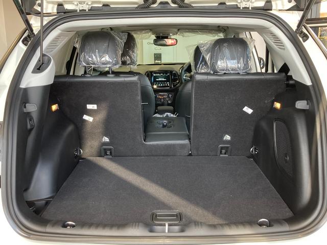 リミテッド 4WD サンルーフ 純正ナビ 本革シート シートヒーター パワーシート クルーズコントロール バックカメラ 全面衝突警報 コーナーセンサー アイドリングストップ ETC 電子制御式パーキングブレーキ(52枚目)