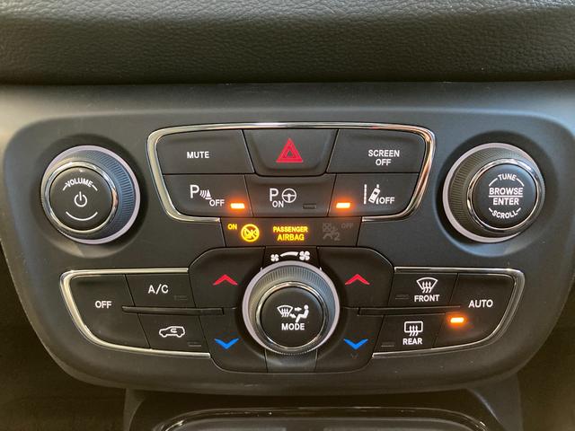 リミテッド 4WD サンルーフ 純正ナビ 本革シート シートヒーター パワーシート クルーズコントロール バックカメラ 全面衝突警報 コーナーセンサー アイドリングストップ ETC 電子制御式パーキングブレーキ(67枚目)