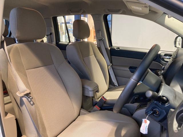 ジープ ジープ コンパス アルティテュード スポーツ サイドカメラ グロスブラック17インチアルミホイール ルーフレール ブラックエンブレム ブラックドアミラー 129 9万円 平成26年 14年 徳島県 中古車 価格 Com ジープ ジープ コンパス アルティテュード スポーツ サイドカメラ グロスブラック17インチアルミホイール ルーフレール ブラックエンブレム ブラックドアミラー 129 9万円 平成26年 14年 徳島県 中古車 価格 Com