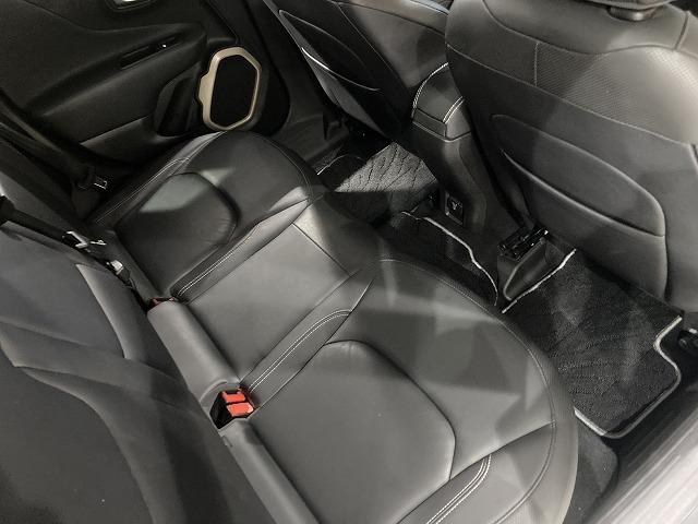 リミテッド ワンオーナー 黒本革シート メモリーナビ バックカメラ 前面衝突警報 シートヒーター HIDヘッドライト ブラインドスポットモニター レーンアシスト クルコン フルセグ ステアリングヒーター ETC(36枚目)