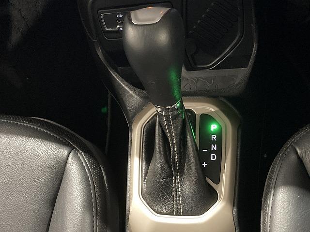 リミテッド ワンオーナー 黒本革シート メモリーナビ バックカメラ 前面衝突警報 シートヒーター HIDヘッドライト ブラインドスポットモニター レーンアシスト クルコン フルセグ ステアリングヒーター ETC(47枚目)